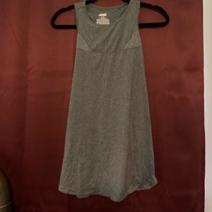 tank top workout shirt